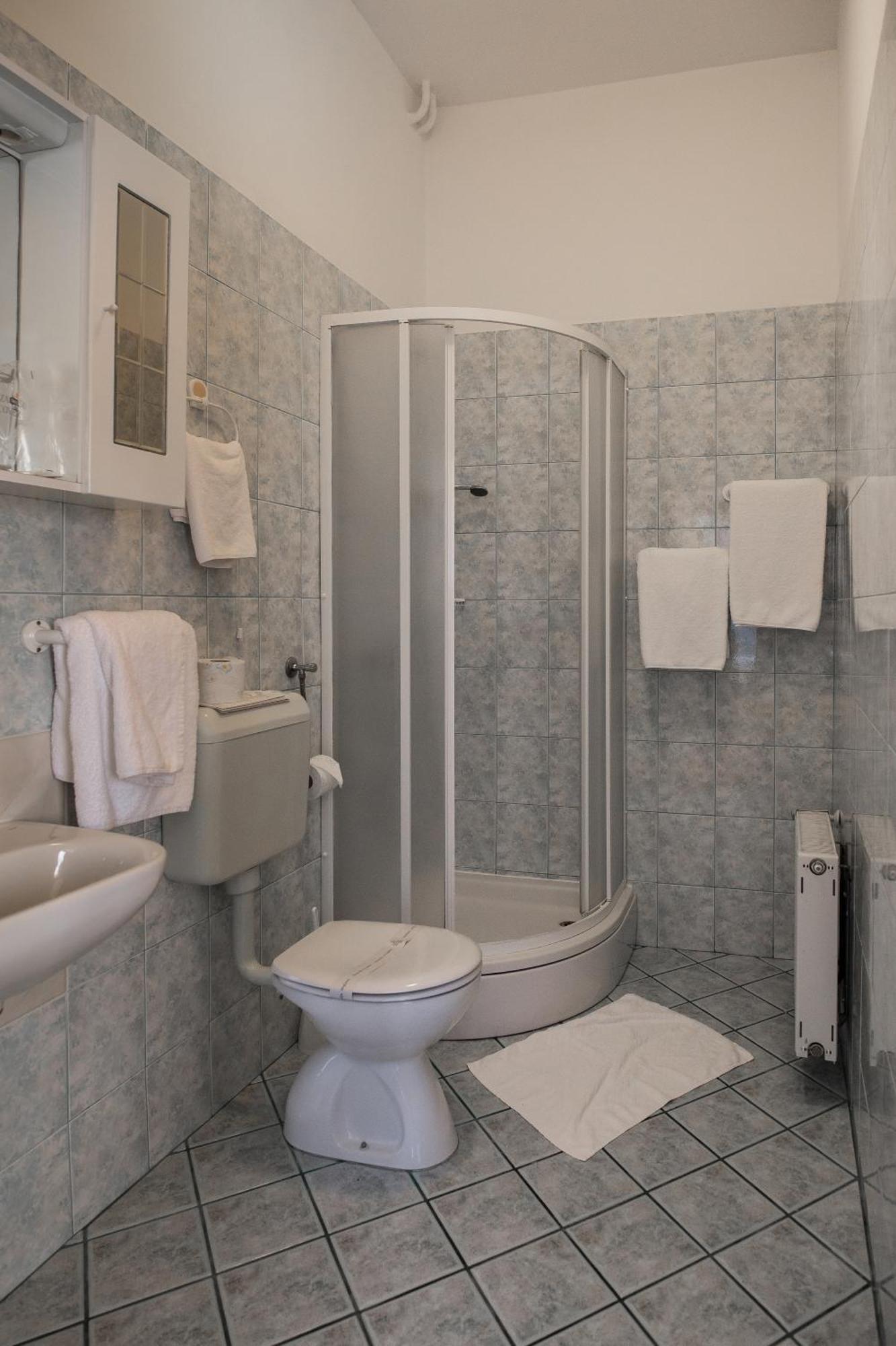 Hotel Carlstadt Karlovac Extérieur photo