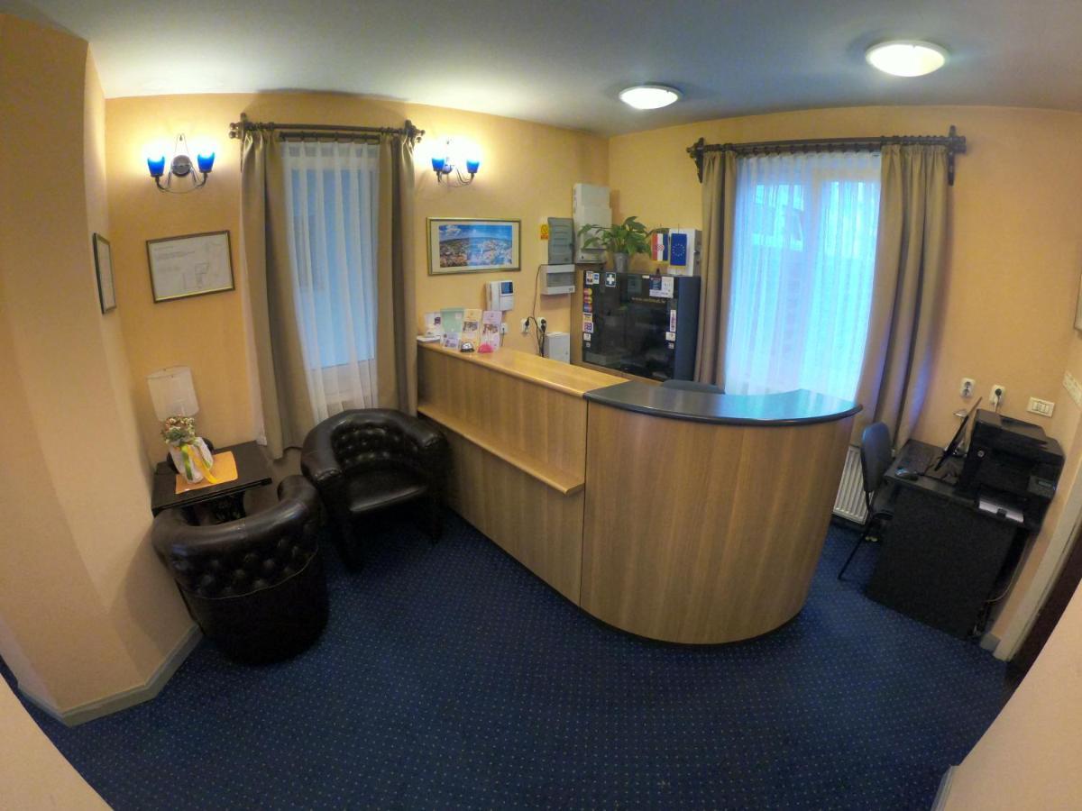 Hotel Carlstadt Karlovac Extérieur photo