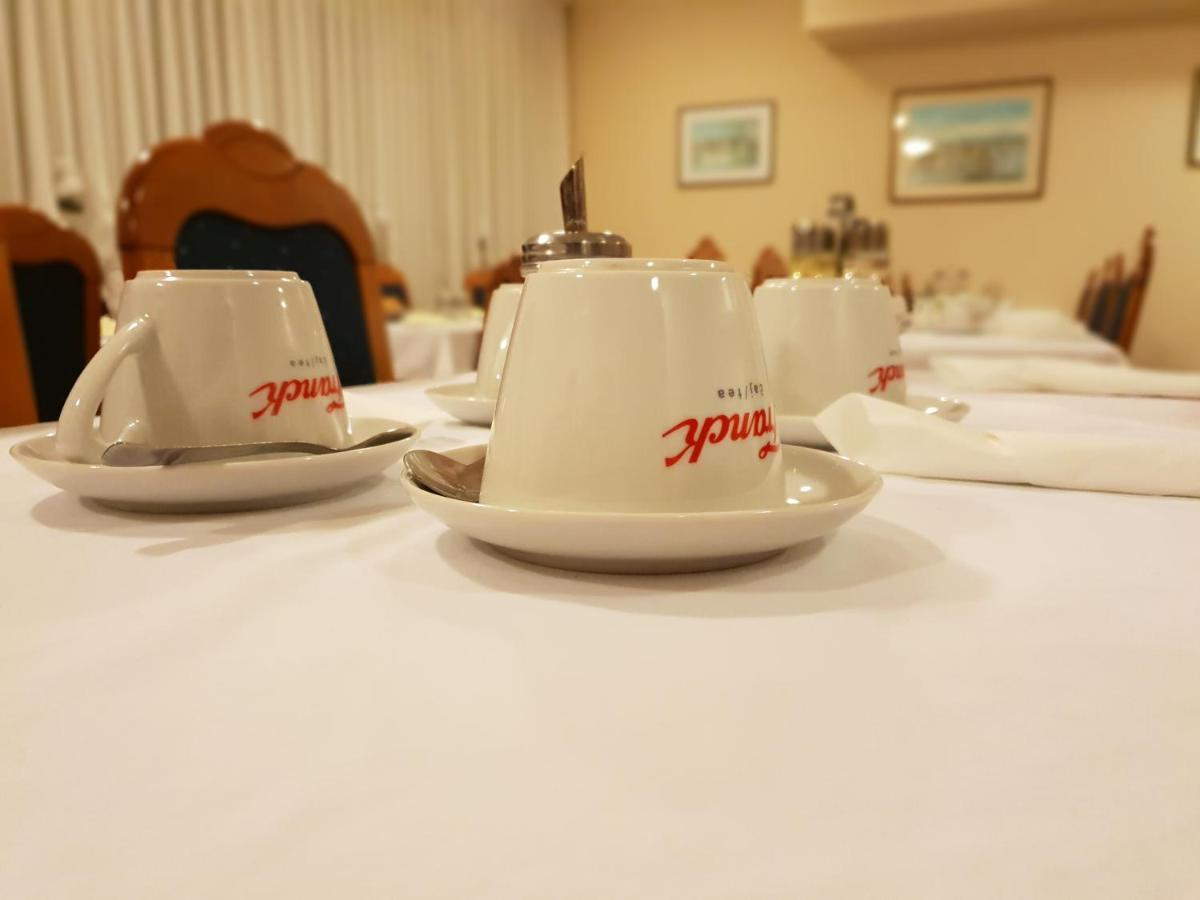 Hotel Carlstadt Karlovac Extérieur photo
