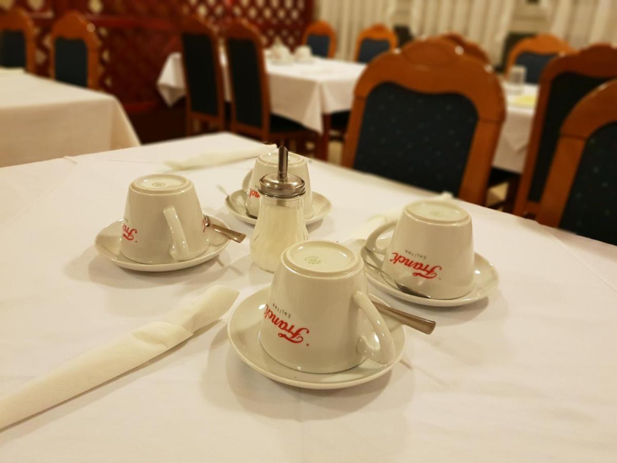 Hotel Carlstadt Karlovac Extérieur photo
