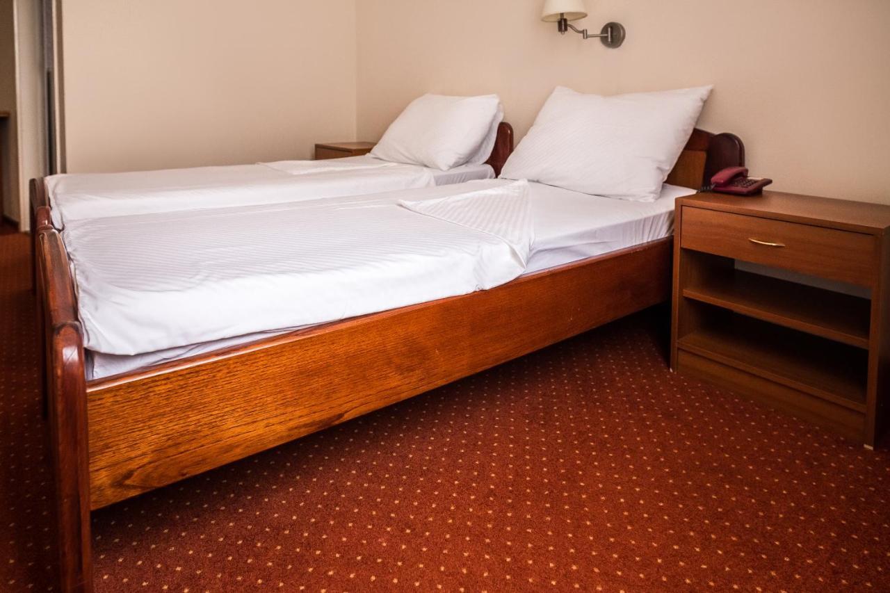 Hotel Carlstadt Karlovac Extérieur photo