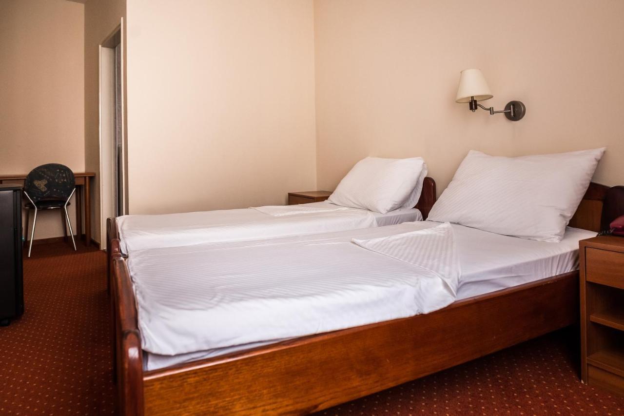 Hotel Carlstadt Karlovac Extérieur photo