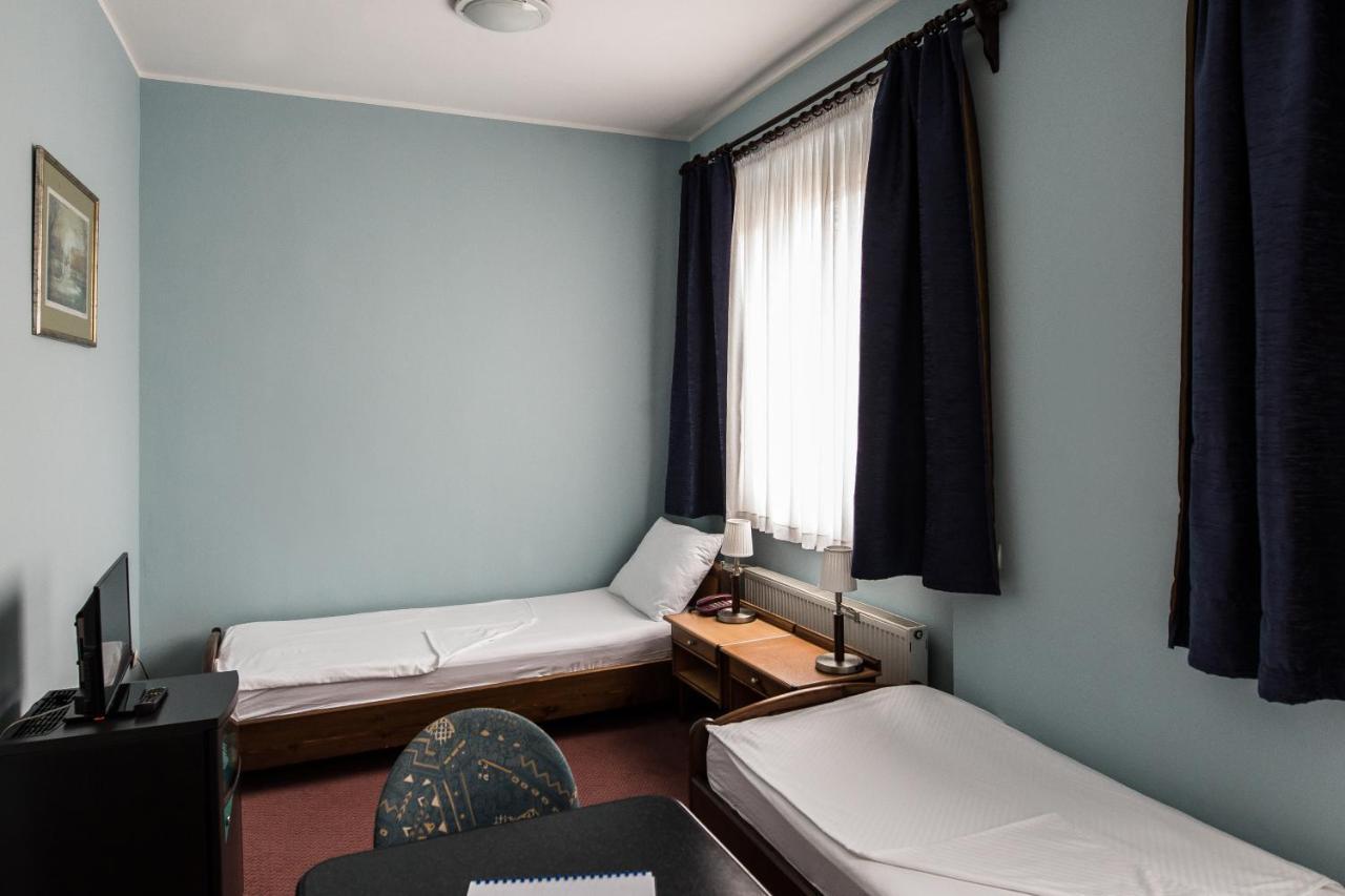 Hotel Carlstadt Karlovac Extérieur photo