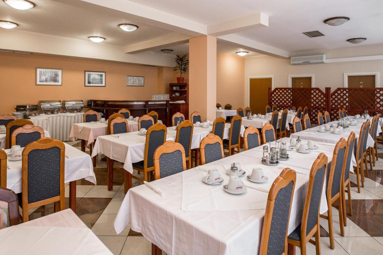 Hotel Carlstadt Karlovac Extérieur photo