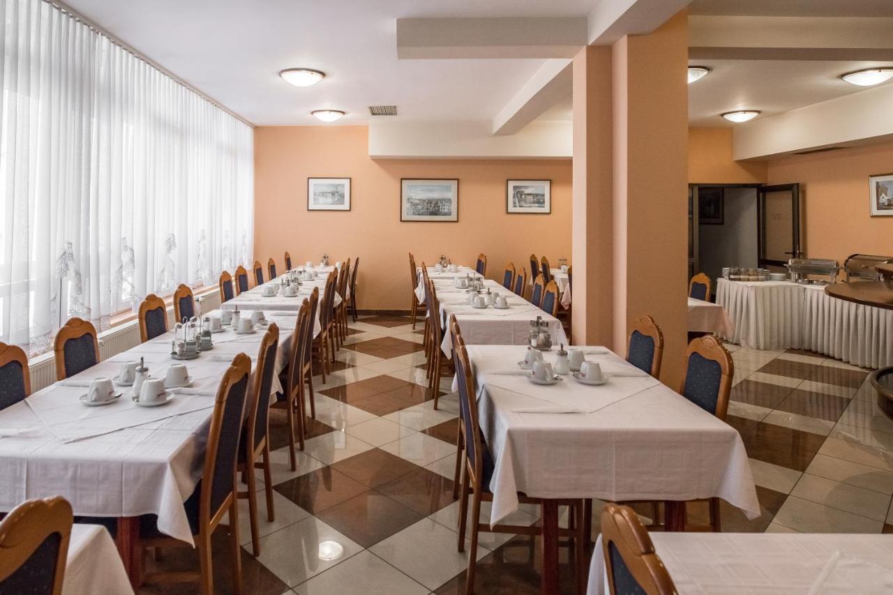 Hotel Carlstadt Karlovac Extérieur photo